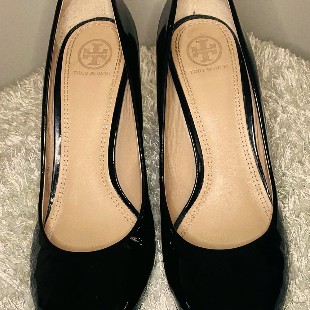 Tory Burch black patent leather Astoria wedge